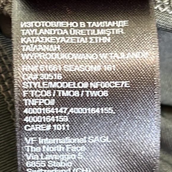 The North Face T-Shirt Men Size M Grey Performance Fabric - Picture 9 of 12